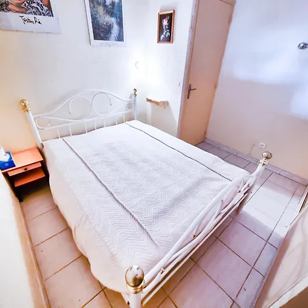 Porto Di Mar Yourhosthelper